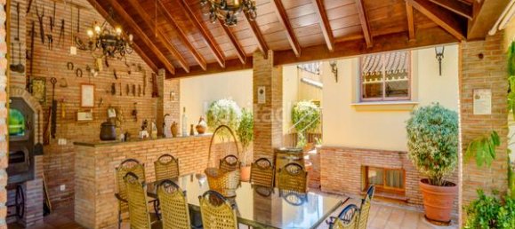 10 bedrooms House in La Quinta, Spain No. 37652 40