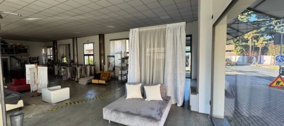 1-salle Propriété commerciale à Carugate, Italy No. 173223 12