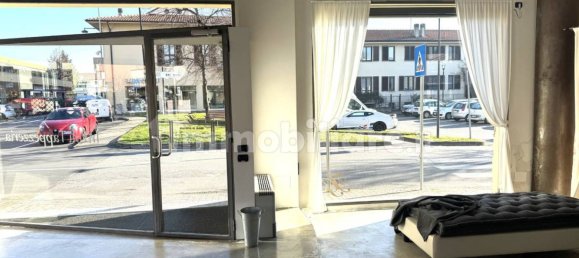 1-salle Propriété commerciale à Carugate, Italy No. 173223 5