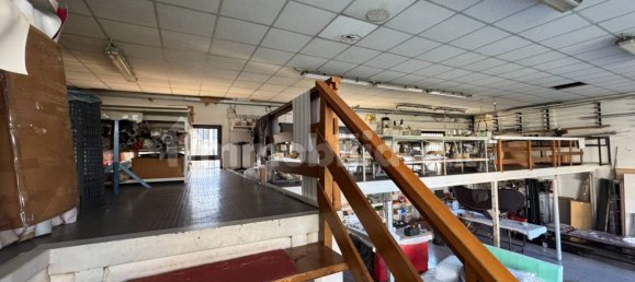 1-salle Propriété commerciale à Carugate, Italy No. 173223 15