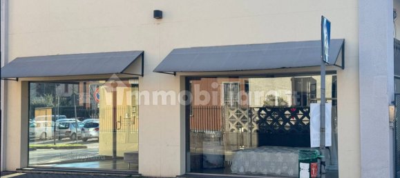 1-salle Propriété commerciale à Carugate, Italy No. 173223 19