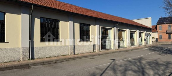 1-salle Propriété commerciale à Carugate, Italy No. 173223 18