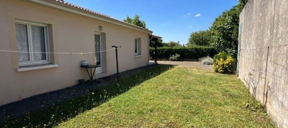 3 Schlafzimmer Haus in Deux-Sevres, France, Nr. 315424 12