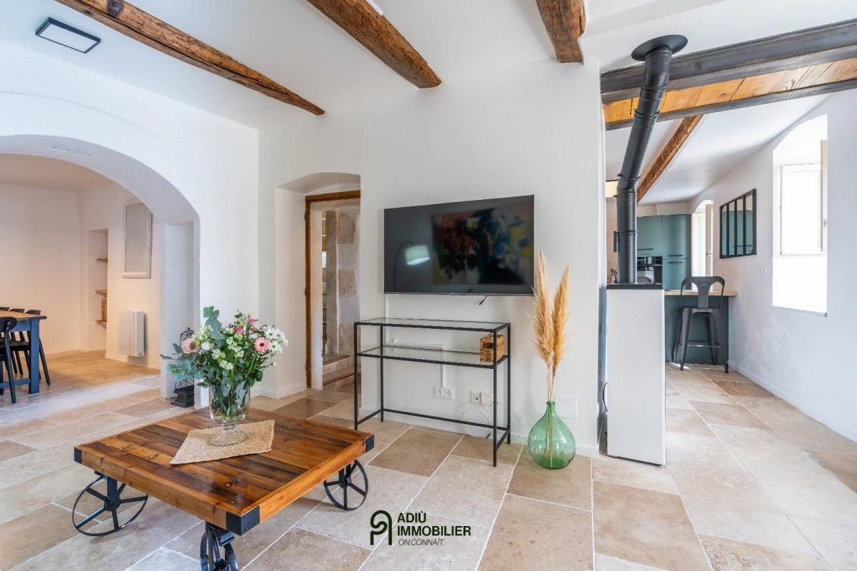 3 Schlafzimmer Stadthaus in Uzes, France, Nr. 349995