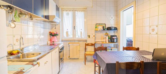 4 rooms Commercial property in Bari, Italy No. 23208 33