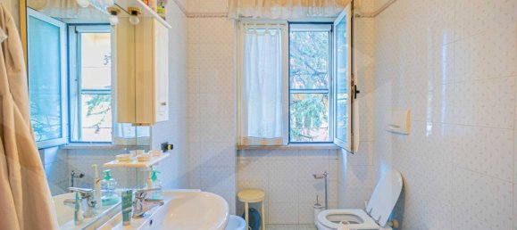 4 rooms Commercial property in Bari, Italy No. 23208 31