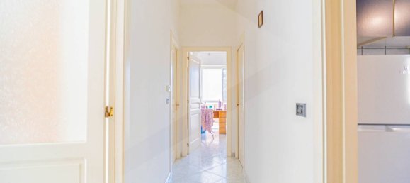 4 rooms Commercial property in Bari, Italy No. 23208 5
