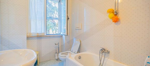 4 rooms Commercial property in Bari, Italy No. 23208 32