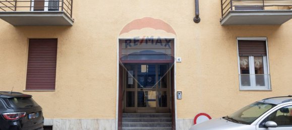 2 Schlafzimmer Wohnung in Lodi, Italy, Nr. 61973 3