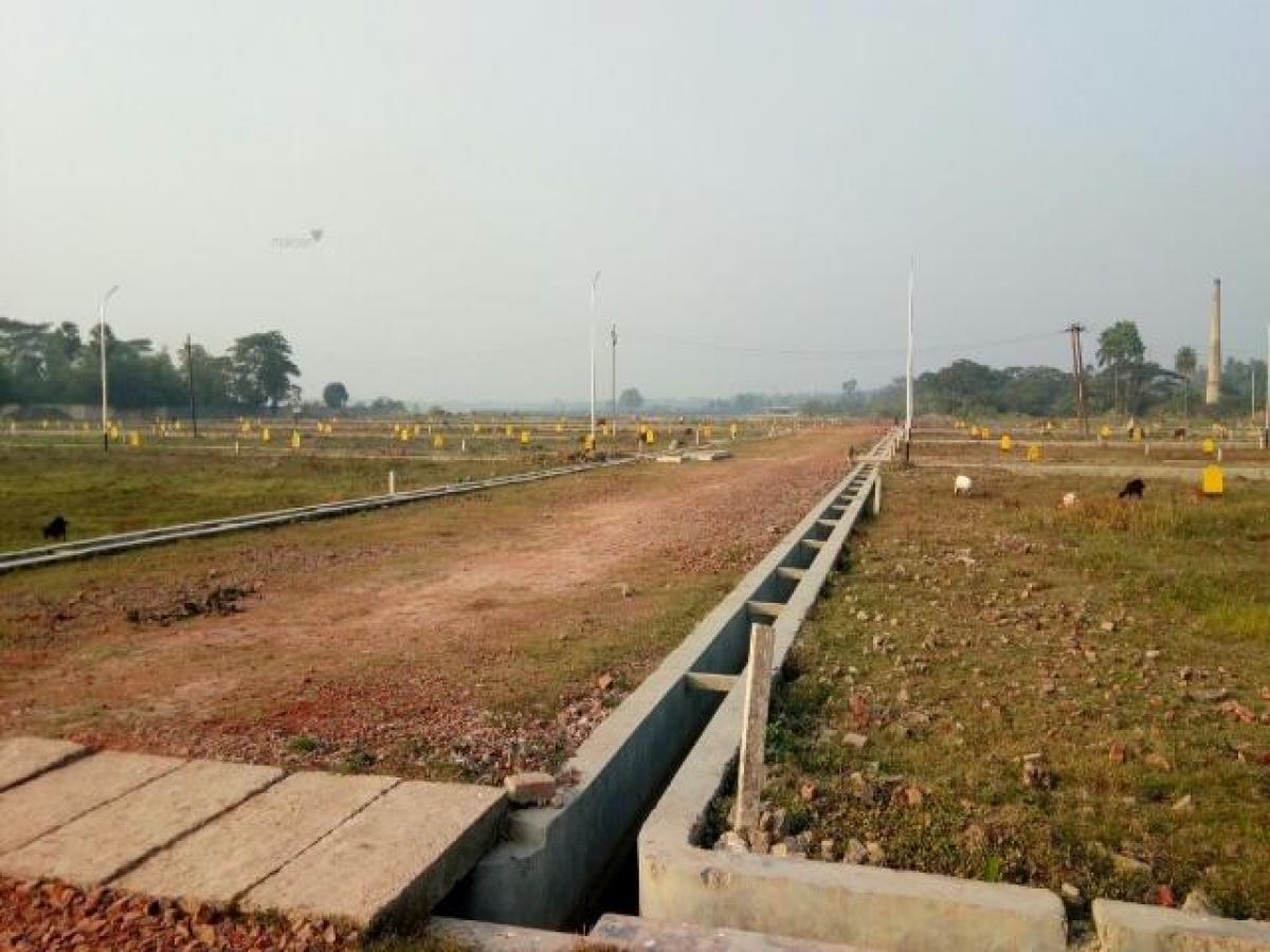  Land in Kolkata, India No. 34505