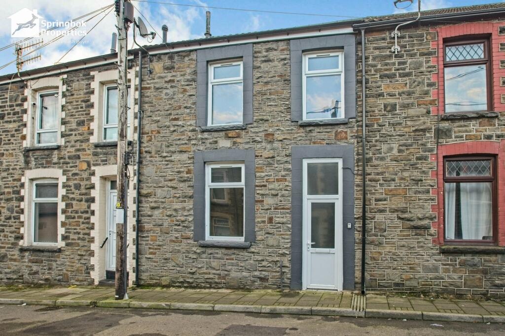  House in Mountain Ash, United Kingdom No. 2472
