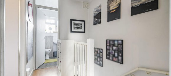 2 bedrooms Maisonette in London, United Kingdom No. 7585 24