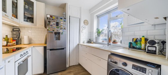 2 bedrooms Maisonette in London, United Kingdom No. 7585 13