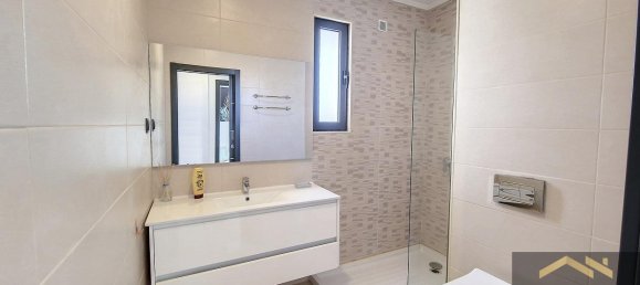4 bedrooms Villa in Albufeira, Portugal No. 109217 22