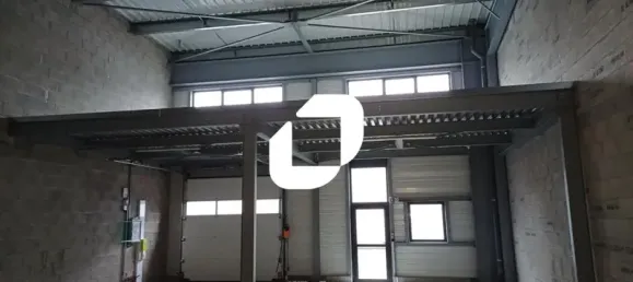 812m² Commercial property in La Chapelle-sur-Erdre, France No. 302438 5