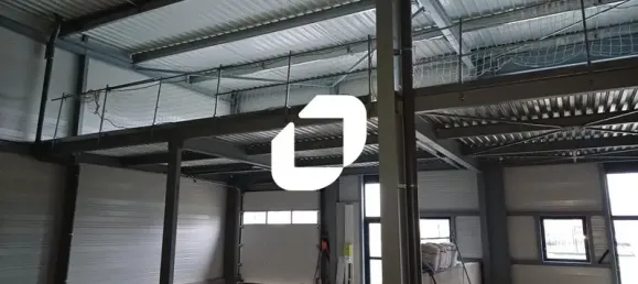 812m² Commercial property in La Chapelle-sur-Erdre, France No. 302438 3