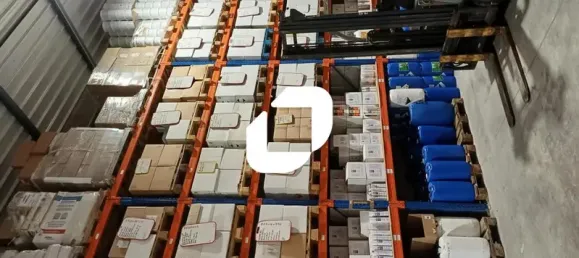 812m² Commercial property in La Chapelle-sur-Erdre, France No. 302438 2