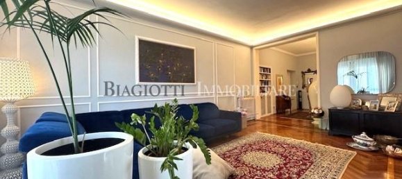 5 rooms Apartment in Livorno, Italy No. 26321 3