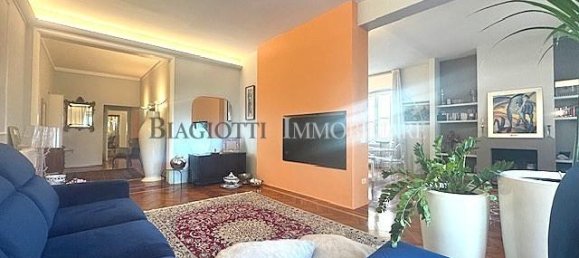 5 rooms Apartment in Livorno, Italy No. 26321 5