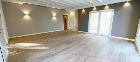 5-Zimmer Haus in Mogliano Veneto, Italy, Nr. 43438 3