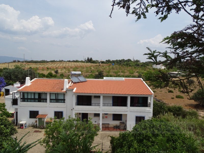 4 bedrooms Land in Mexilhoeira Grande, Portugal No. 272768