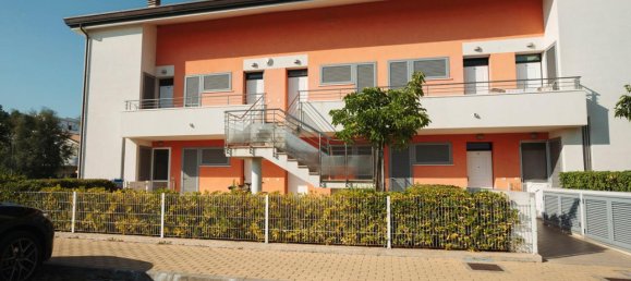 2 rooms Apartment in Montenero di Bisaccia, Italy No. 70482 2