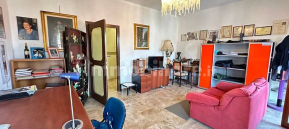 Квартира с 2 спальнями в Курно, Италия № 226764 3