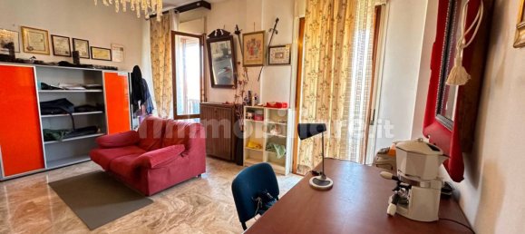 Квартира с 2 спальнями в Курно, Италия № 226764 5