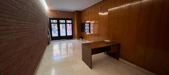 136m² Office in Valencia, Spain No. 89396 16