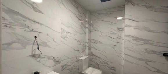 136m² Office in Valencia, Spain No. 89396 3