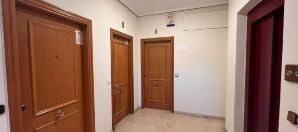 136m² Office in Valencia, Spain No. 89396 15