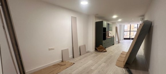 136m² Office in Valencia, Spain No. 89396 7