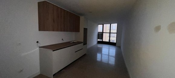 136m² Office in Valencia, Spain No. 89396 8