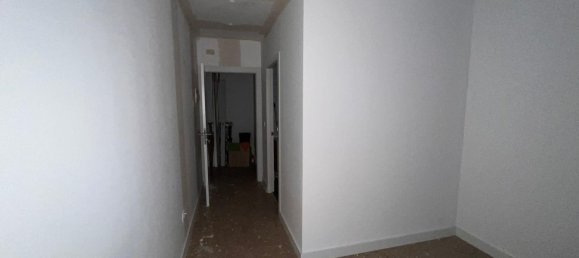 136m² Office in Valencia, Spain No. 89396 19