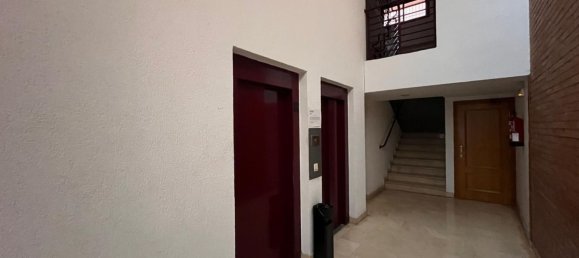 136m² Office in Valencia, Spain No. 89396 17