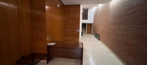 136m² Office in Valencia, Spain No. 89396 14