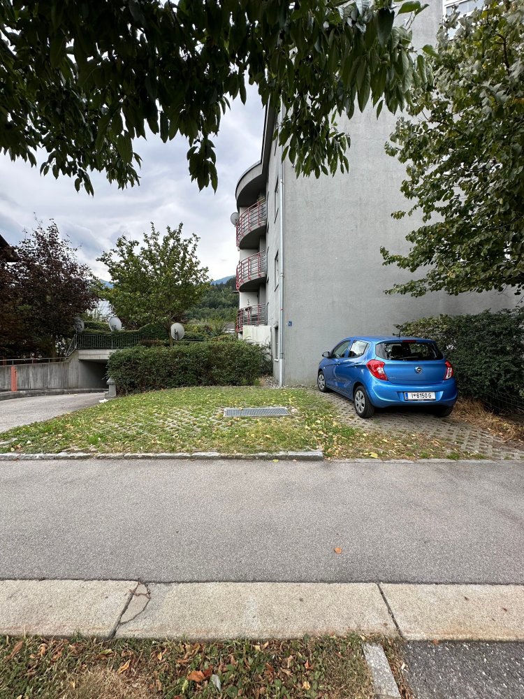  Parking in Innsbruck-Stadt, Austria No. 92966
