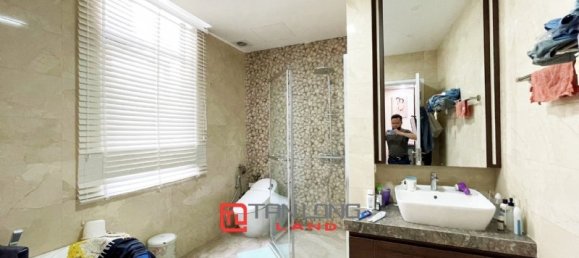 Villa T4 em Long Bien, Vietnam N.º 483 9