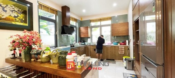 Villa T4 em Long Bien, Vietnam N.º 483 6