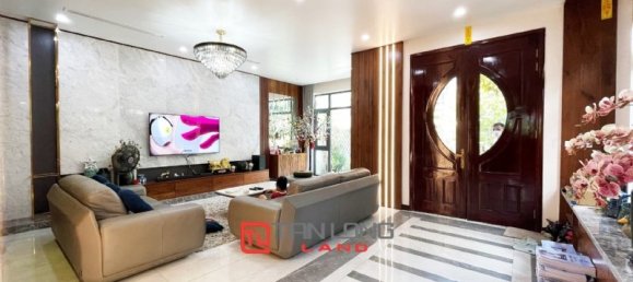 Villa T4 em Long Bien, Vietnam N.º 483 2