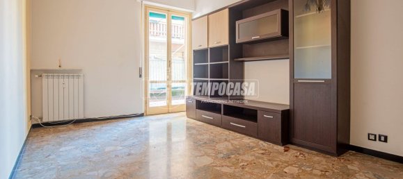 3 rooms Apartment in Chiavari, Italy No. 33278 4