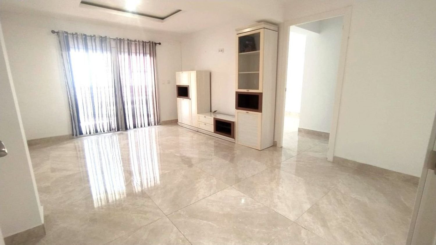 Apartamento de 3 dormitorios en Gandia, Spain No. 217549