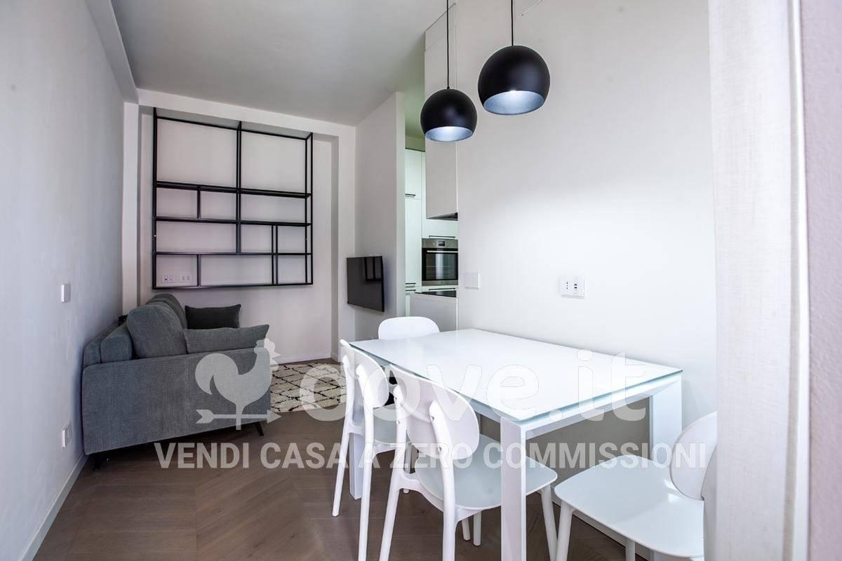 2 rooms Apartment in Milan, Italy No. 242181