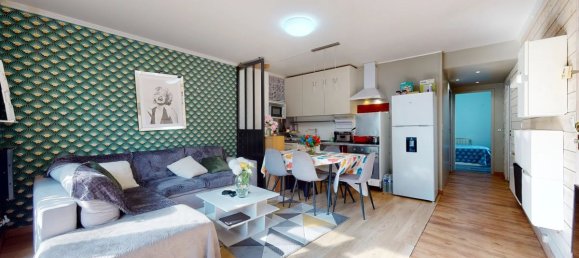 1 bedroom Apartment in Montfermeil, France No. 330416 2