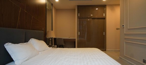 2 rooms Office in District 1, Vietnam No. 17976 22