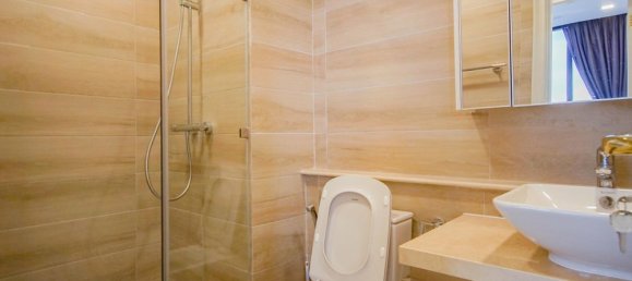 2 rooms Office in District 1, Vietnam No. 17976 8