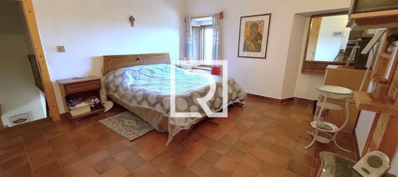 140m² Building in Meldola, Italy No. 97534 20