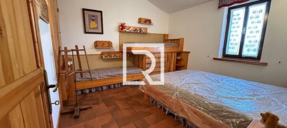 140m² Building in Meldola, Italy No. 97534 14