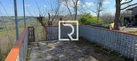 140m² Building in Meldola, Italy No. 97534 29