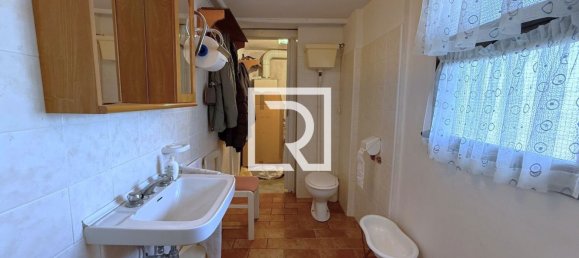 140m² Building in Meldola, Italy No. 97534 9